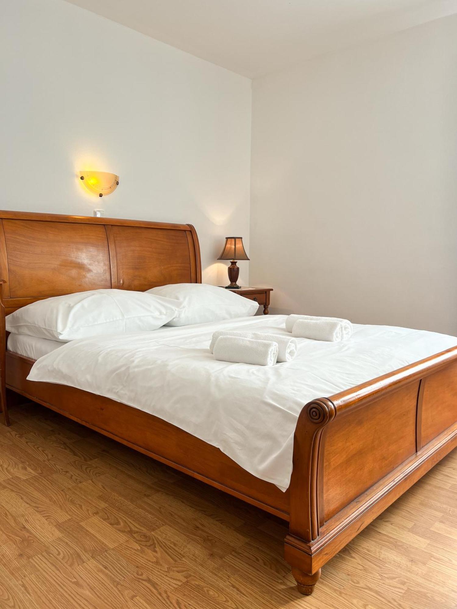 Hotel Lony Мохов Экстерьер фото