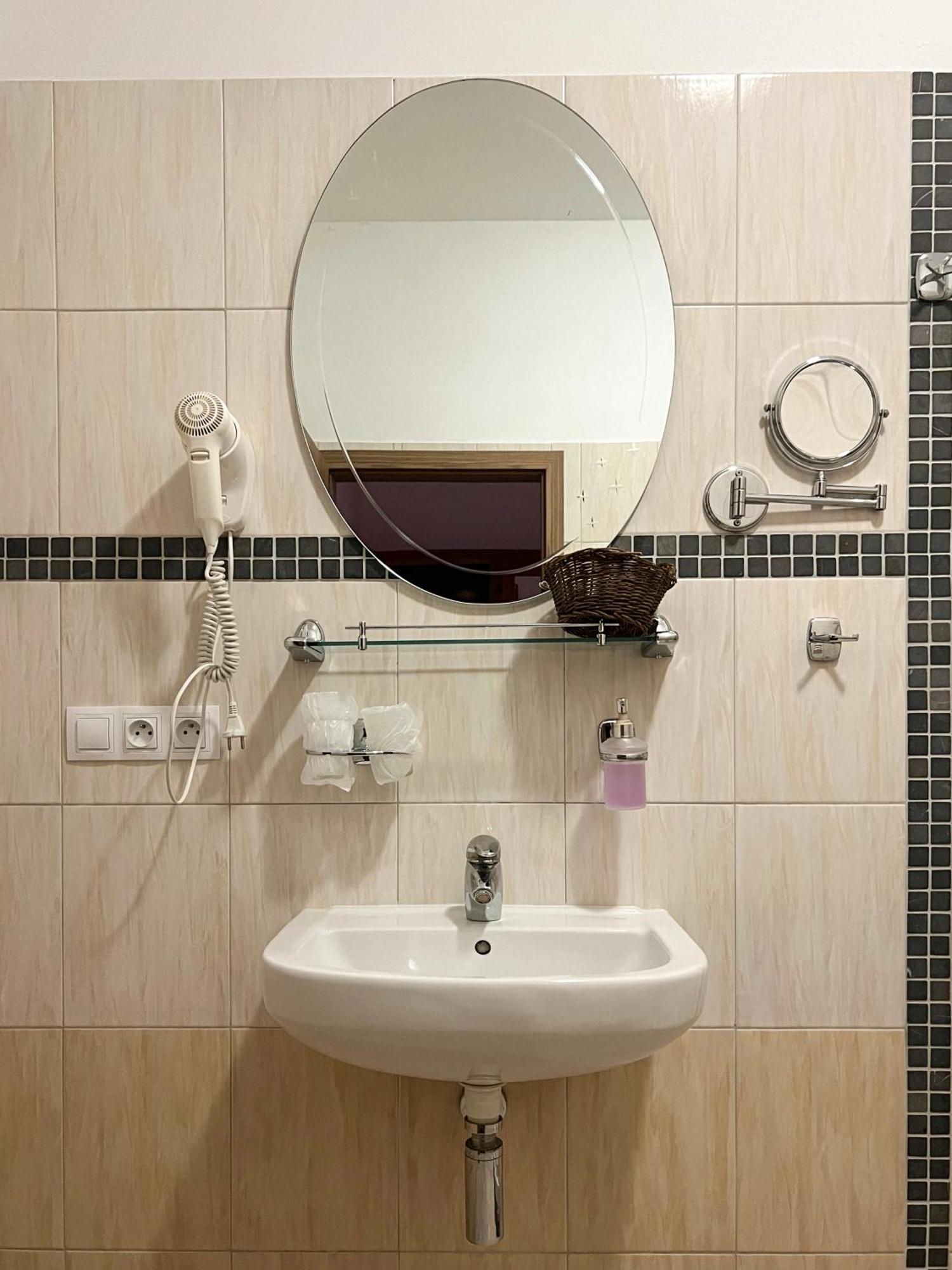 Hotel Lony Мохов Экстерьер фото