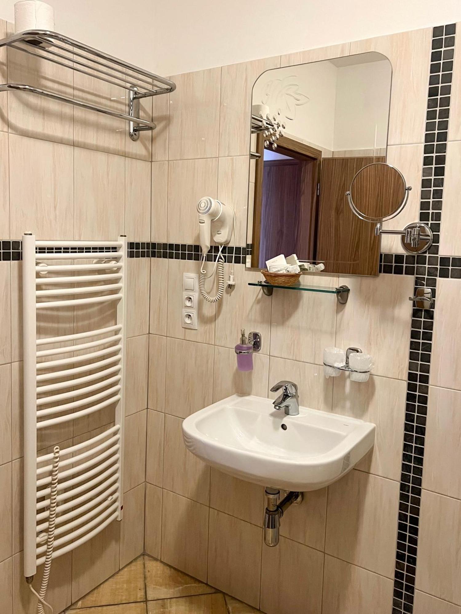 Hotel Lony Мохов Экстерьер фото