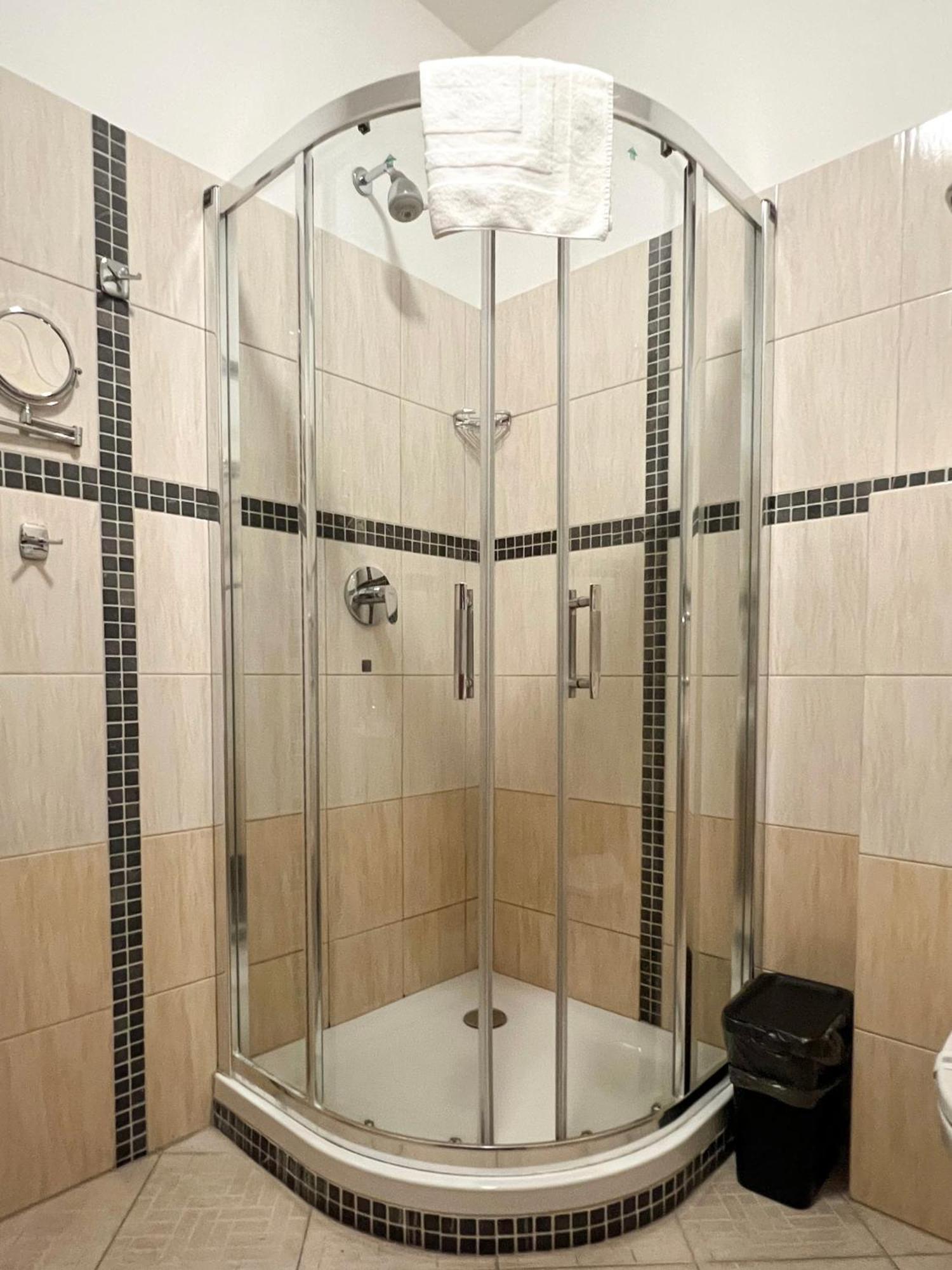 Hotel Lony Мохов Экстерьер фото
