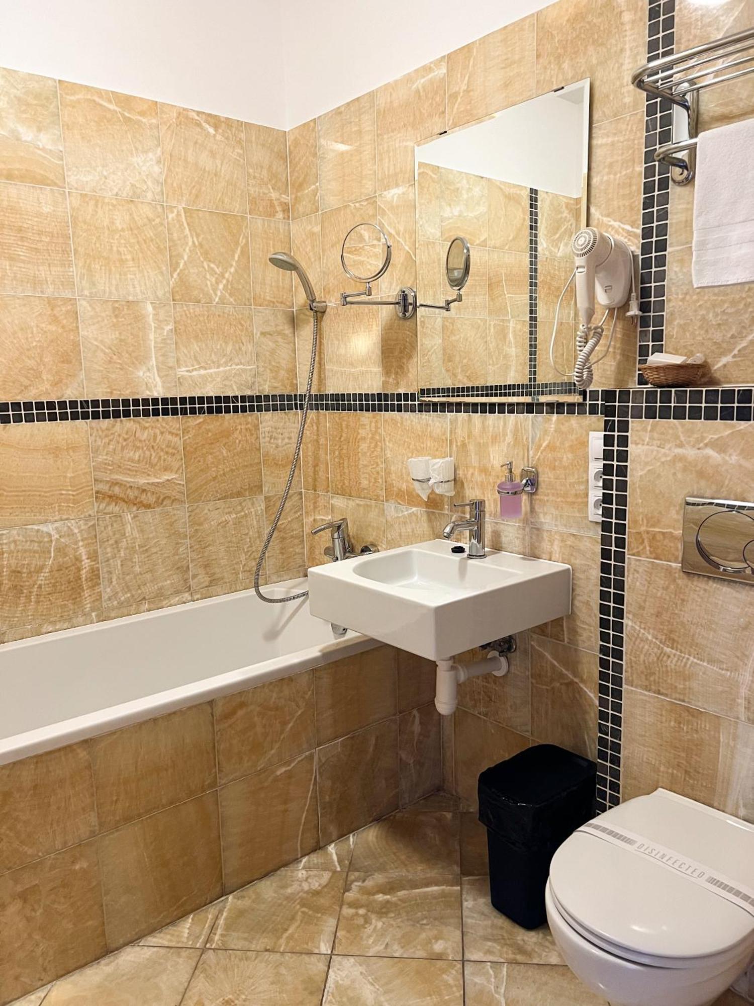 Hotel Lony Мохов Экстерьер фото