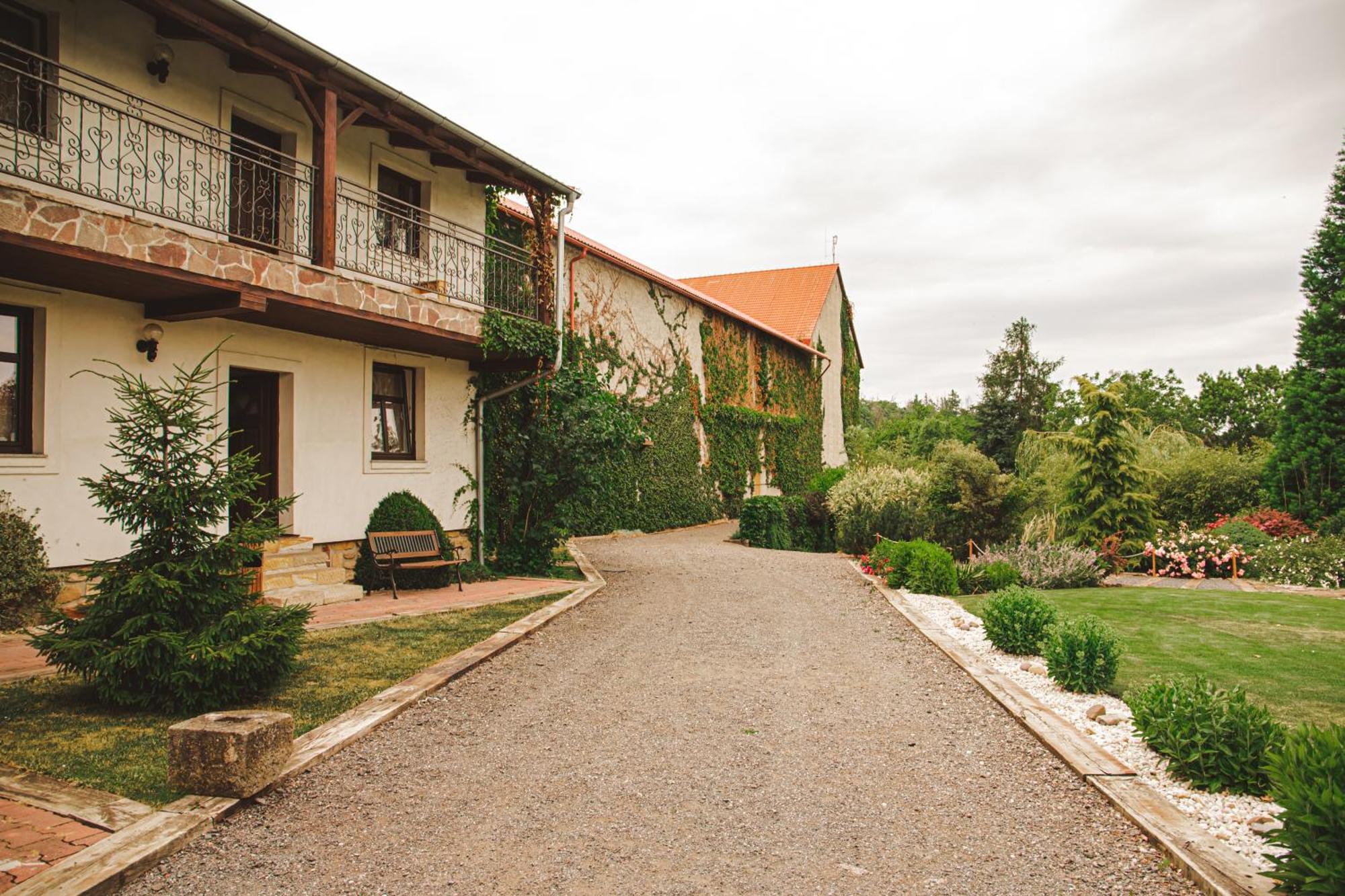 Hotel Lony Мохов Экстерьер фото